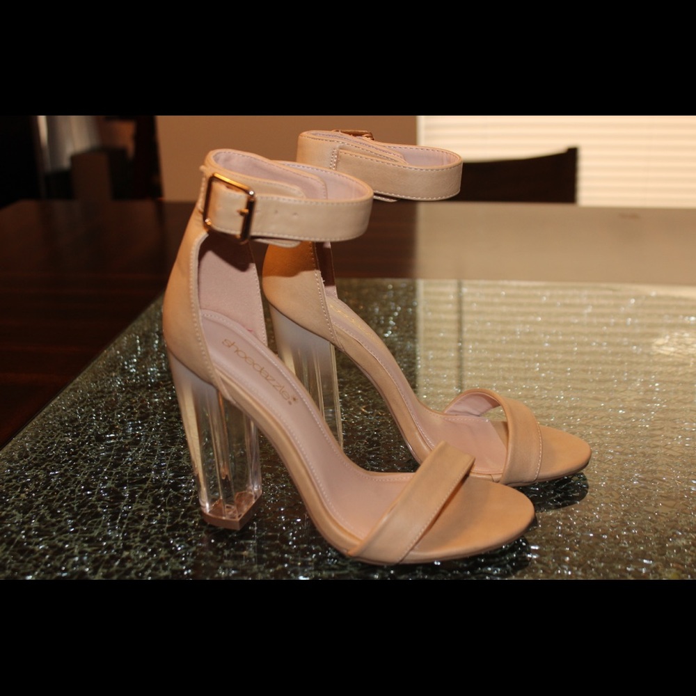 Tan Shoe Dazzle heels💕 price drop‼️
